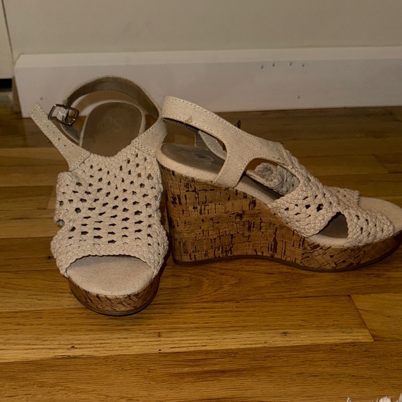 SO Shoes - Women's Cream Wedge Sandals